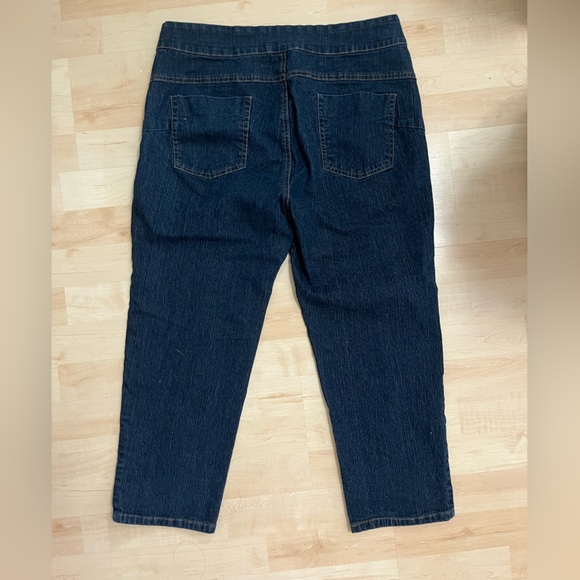 Like new-Elastic Waist Cropped Jeans - Picture 4 of 4
